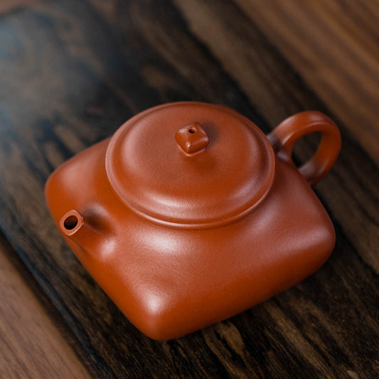 A pure handmade, all-red teapot, this teapot is full of tea fragrance